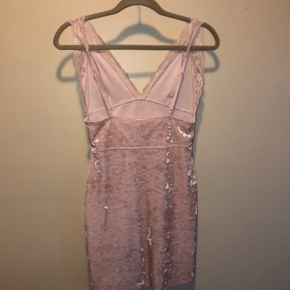 Free people mini velvet dress. No damage. - Picture 3 of 4
